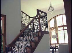 06Staircase014